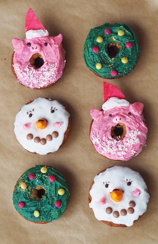 oKuneCoco • Leckere Apfel-Zimt-Donuts mit Weihnachtsmotiven • Schneemann, Tannenbaum, Weihnachtsschwein